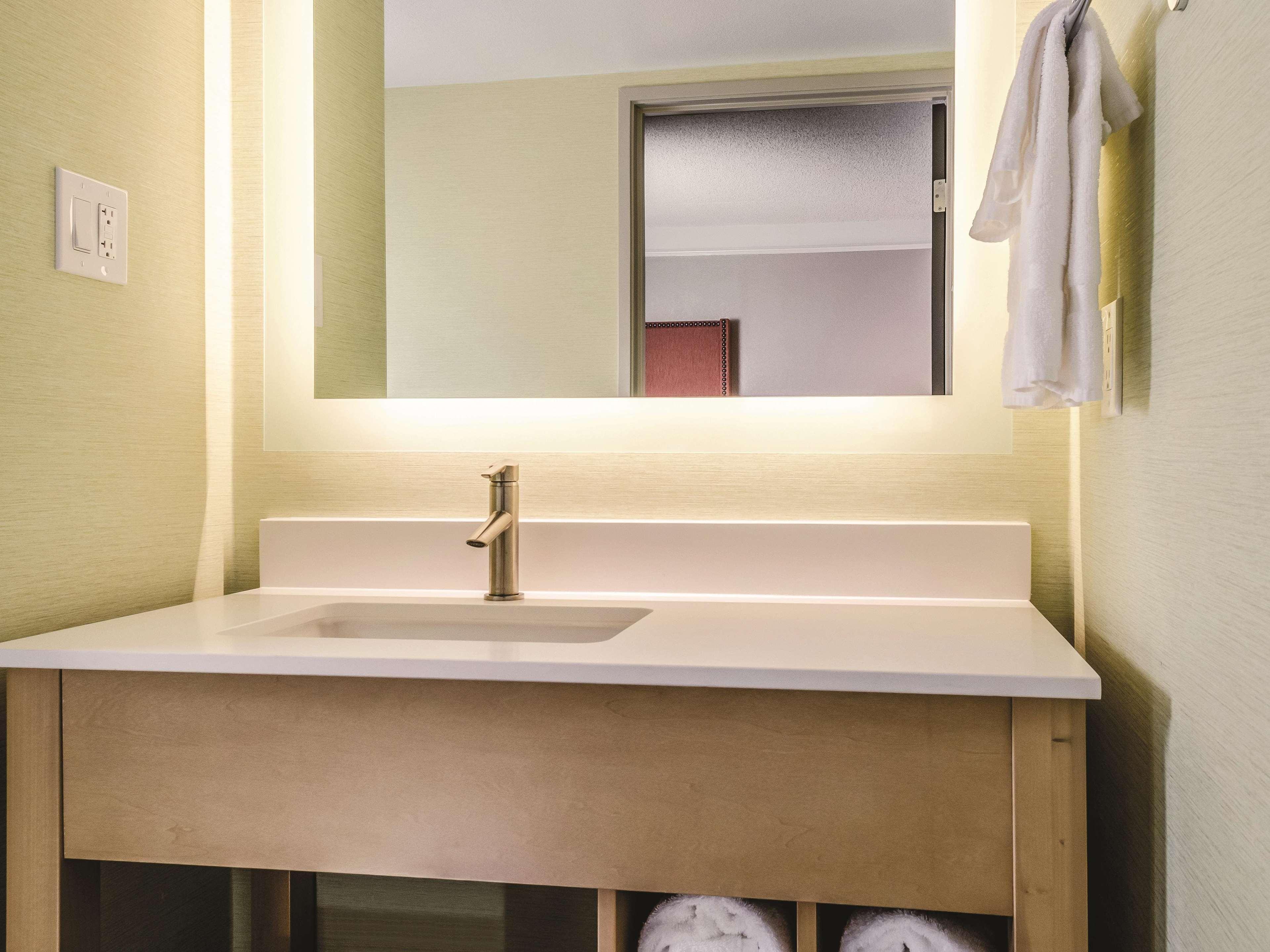 La Quinta By Wyndham San Francisco Airport North - Free Airport Shuttle Hotel South San Francisco Exterior foto