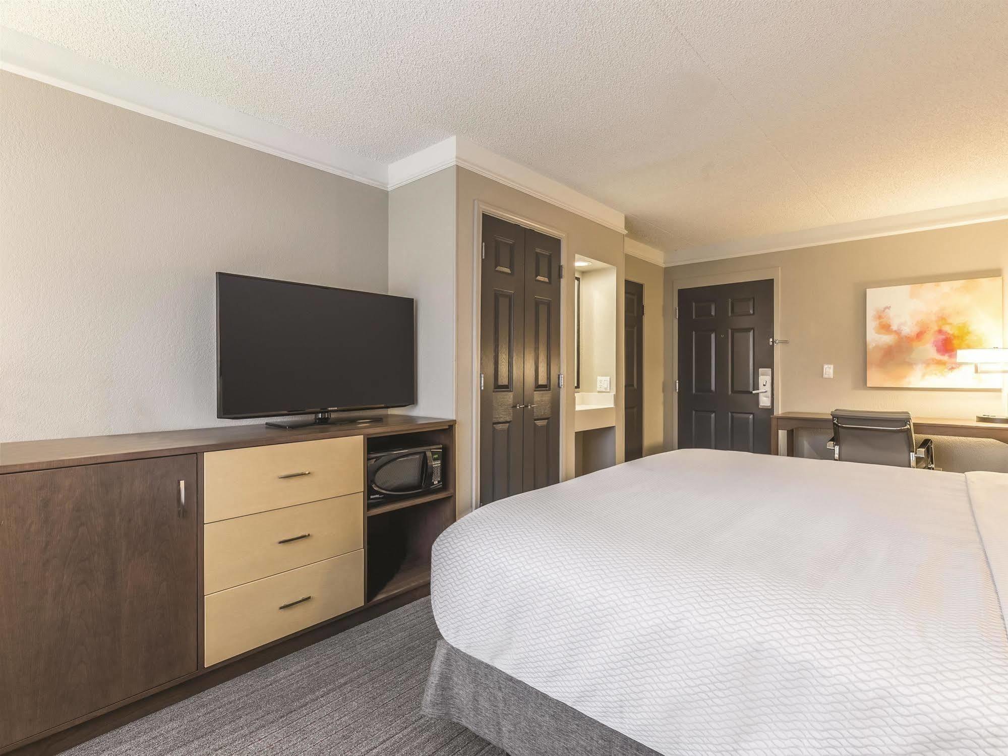 La Quinta By Wyndham San Francisco Airport North - Free Airport Shuttle Hotel South San Francisco Exterior foto